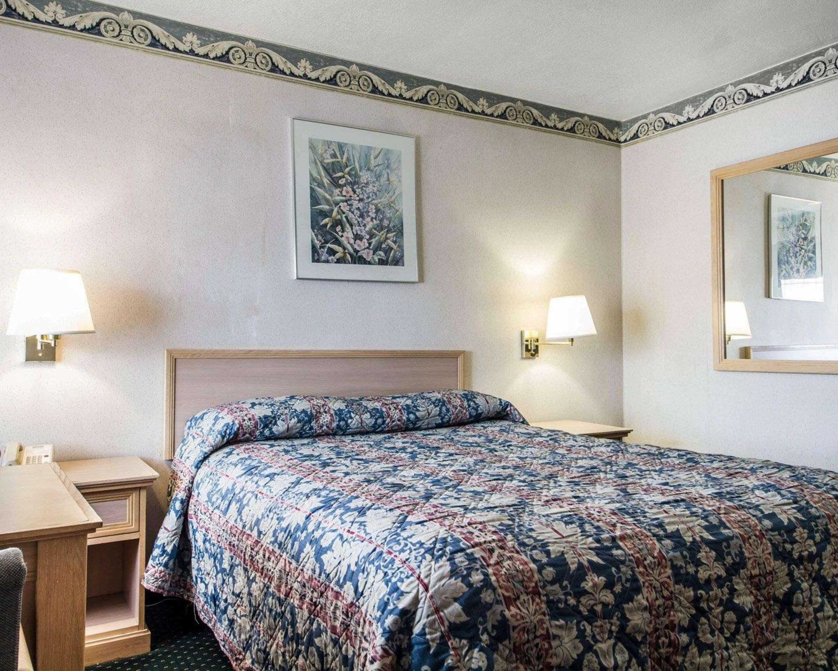 Rodeway Inn Monterey Near Fairgrounds Kültér fotó