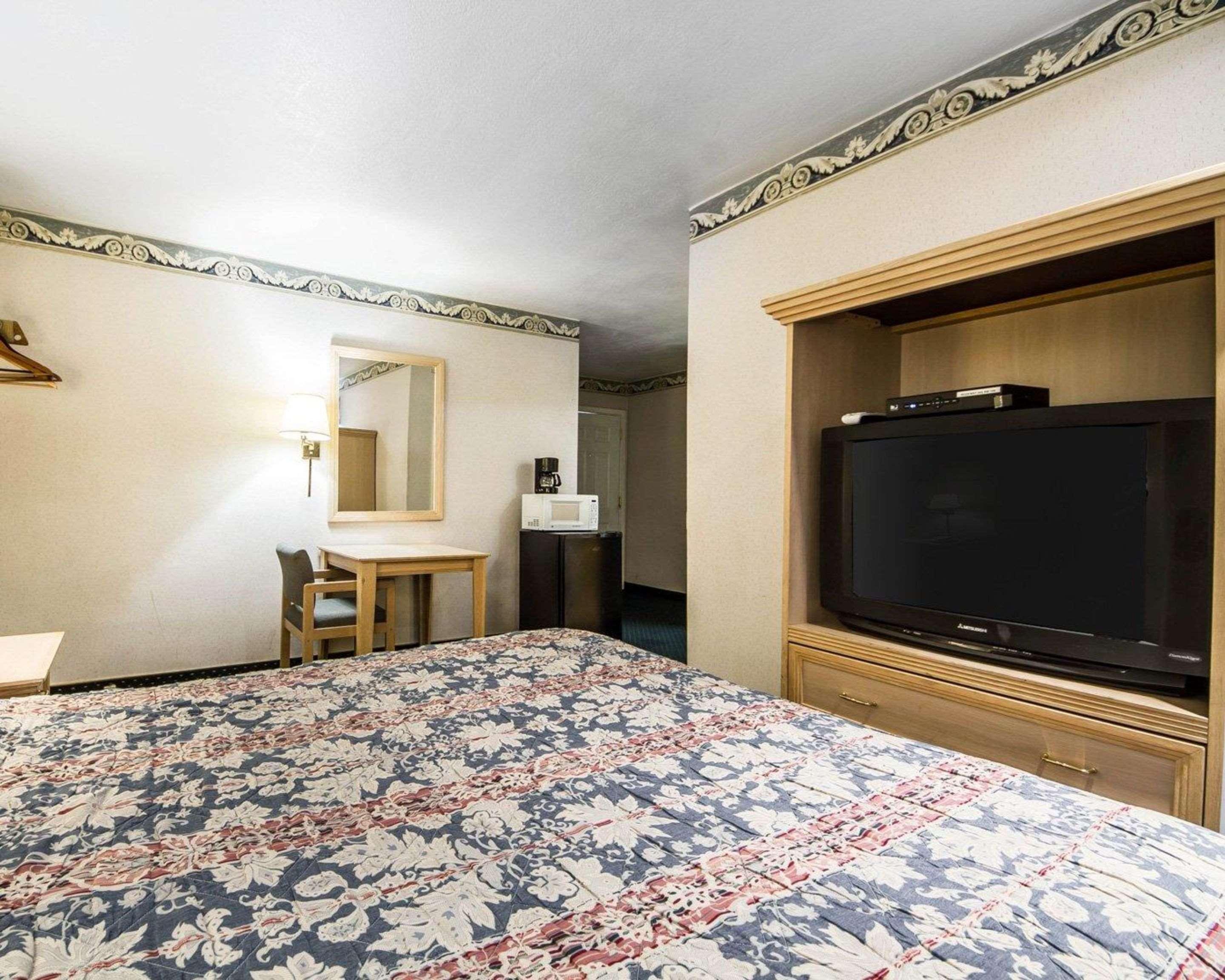 Rodeway Inn Monterey Near Fairgrounds Kültér fotó