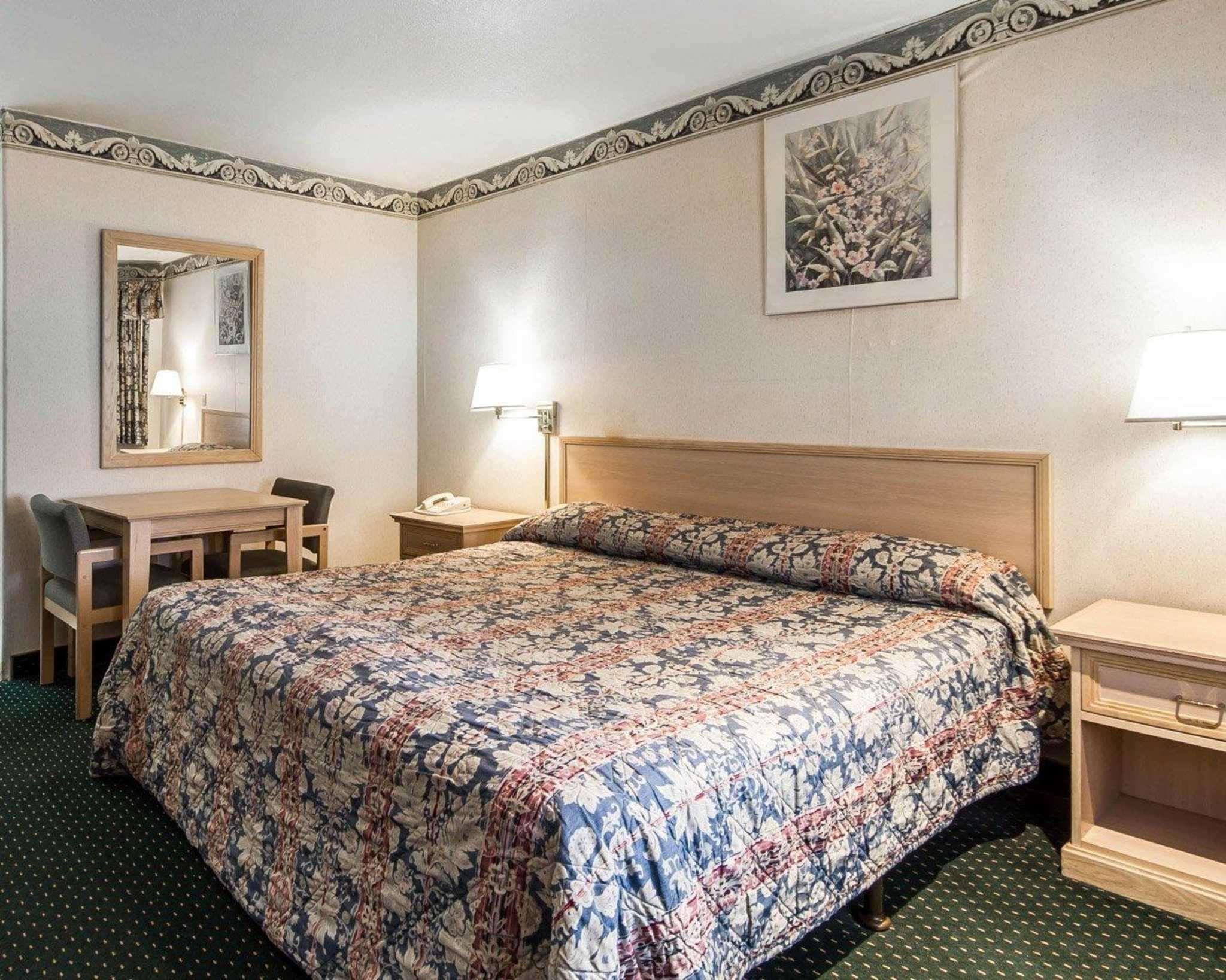 Rodeway Inn Monterey Near Fairgrounds Kültér fotó